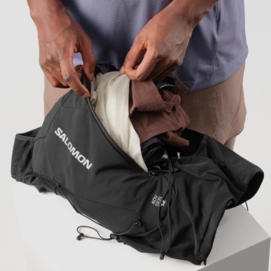 Salomon Advanced Skin 12 with flasks black